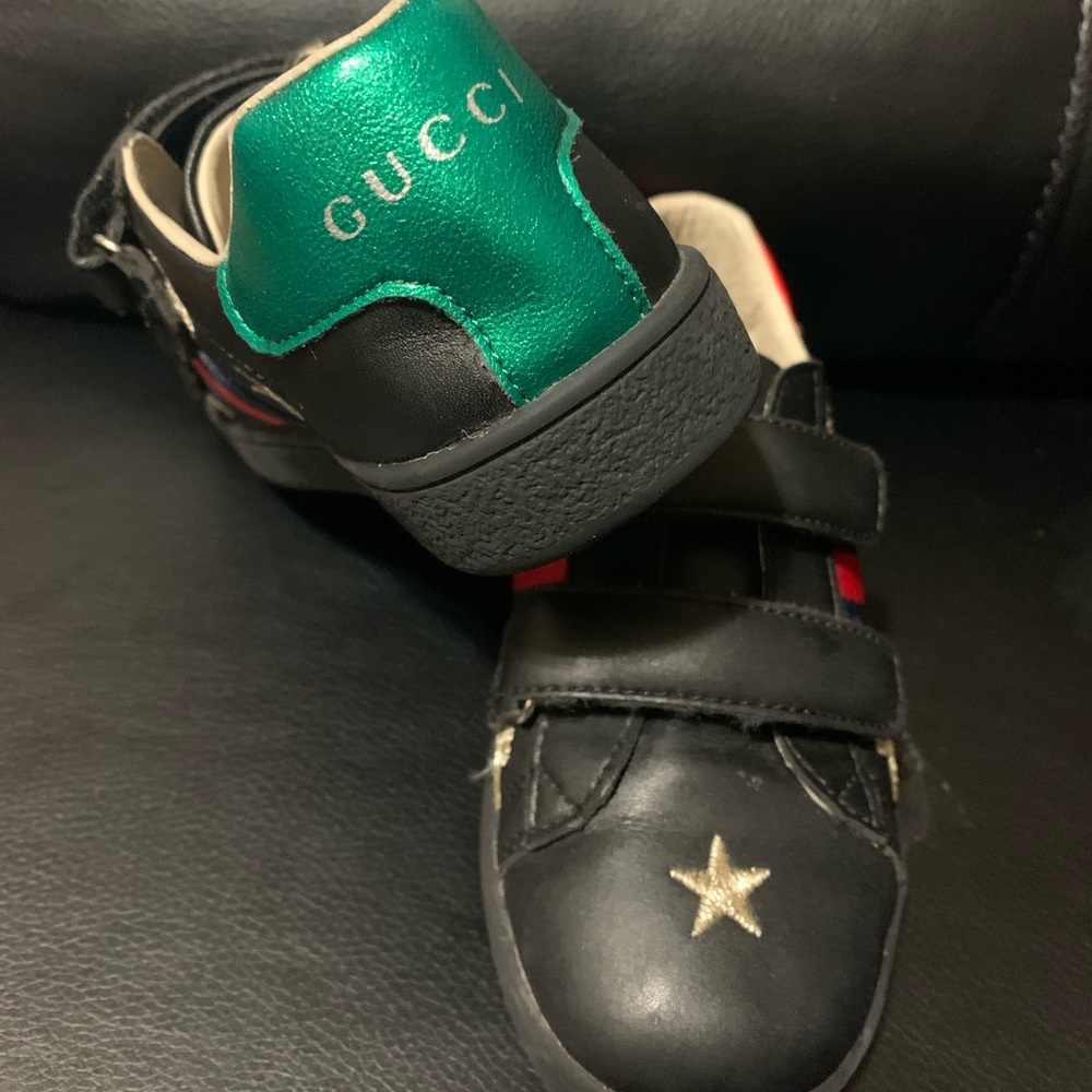 Used Gucci shoe